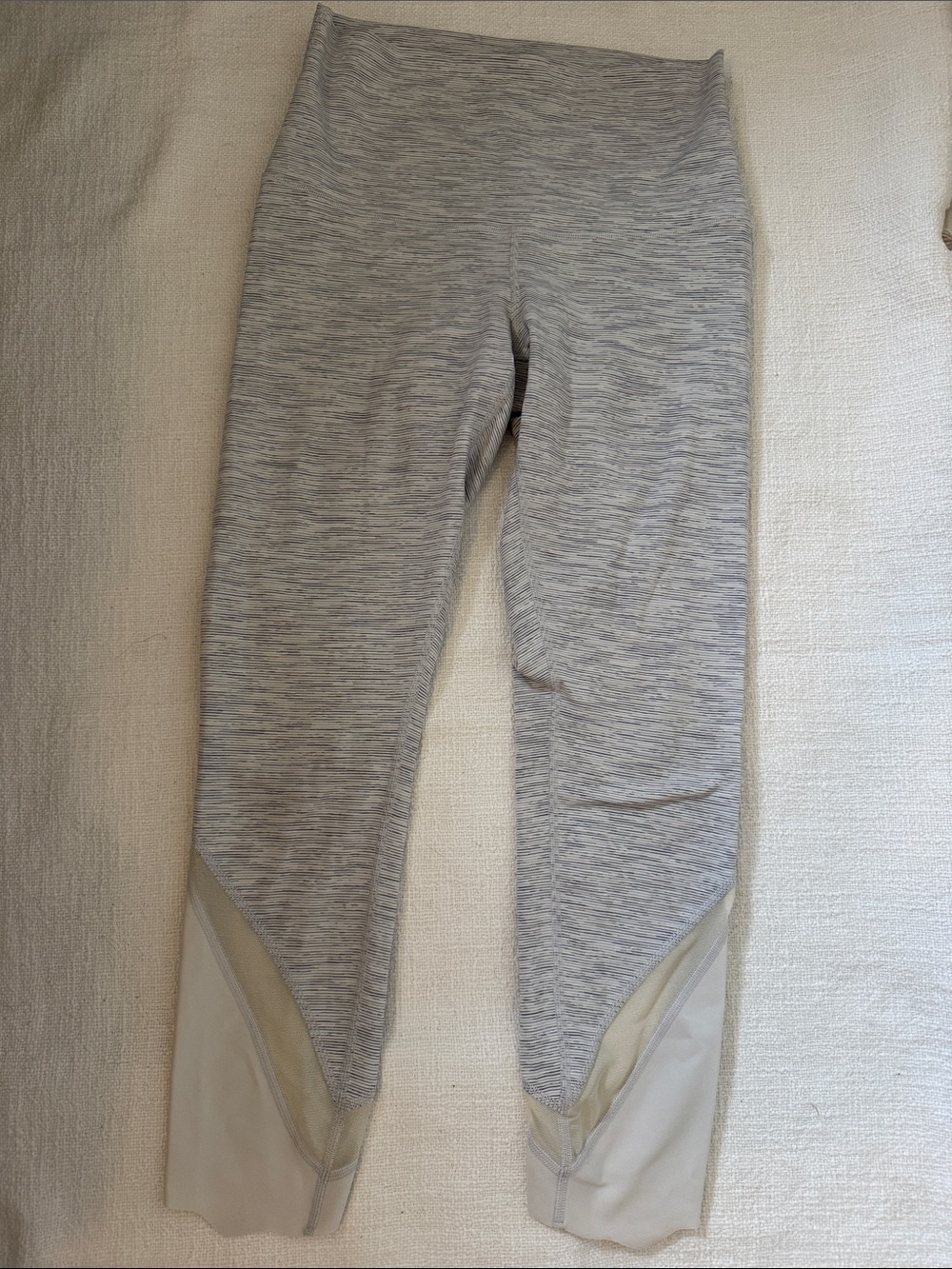 lululemon athletica Light Gray Heather Cropped Active Leggings